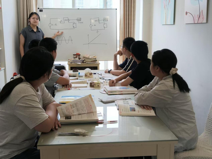 看懂“电路图”更读懂“民情图”，扬大学子暑期走进社区